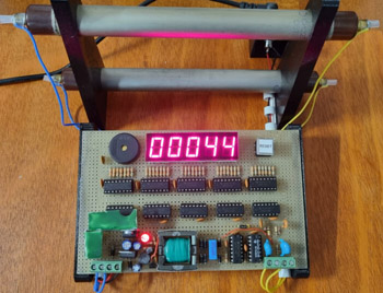 Muon-and-Geiger-counter